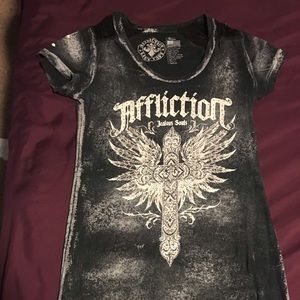 Ladies AFFLICTION size small shirt BUCKLE